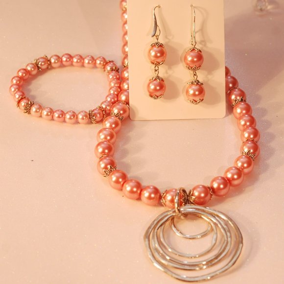 Meet your Posher, Priscilla - Picture 10 of 16